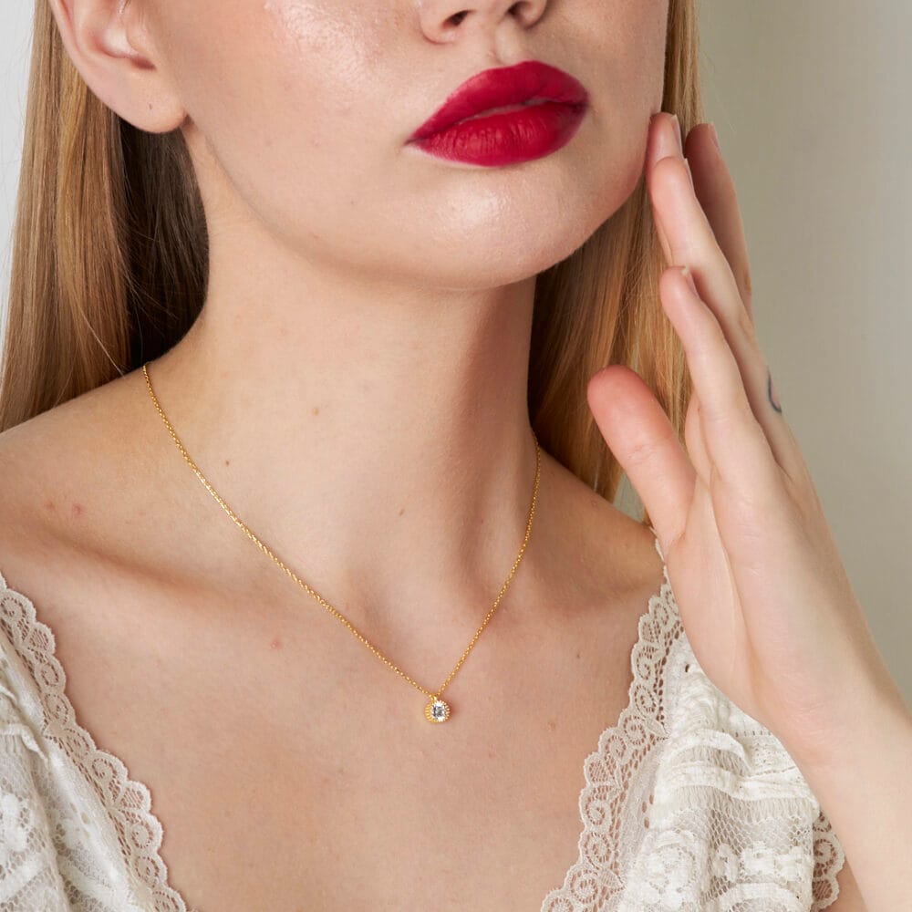 Mira Kolye