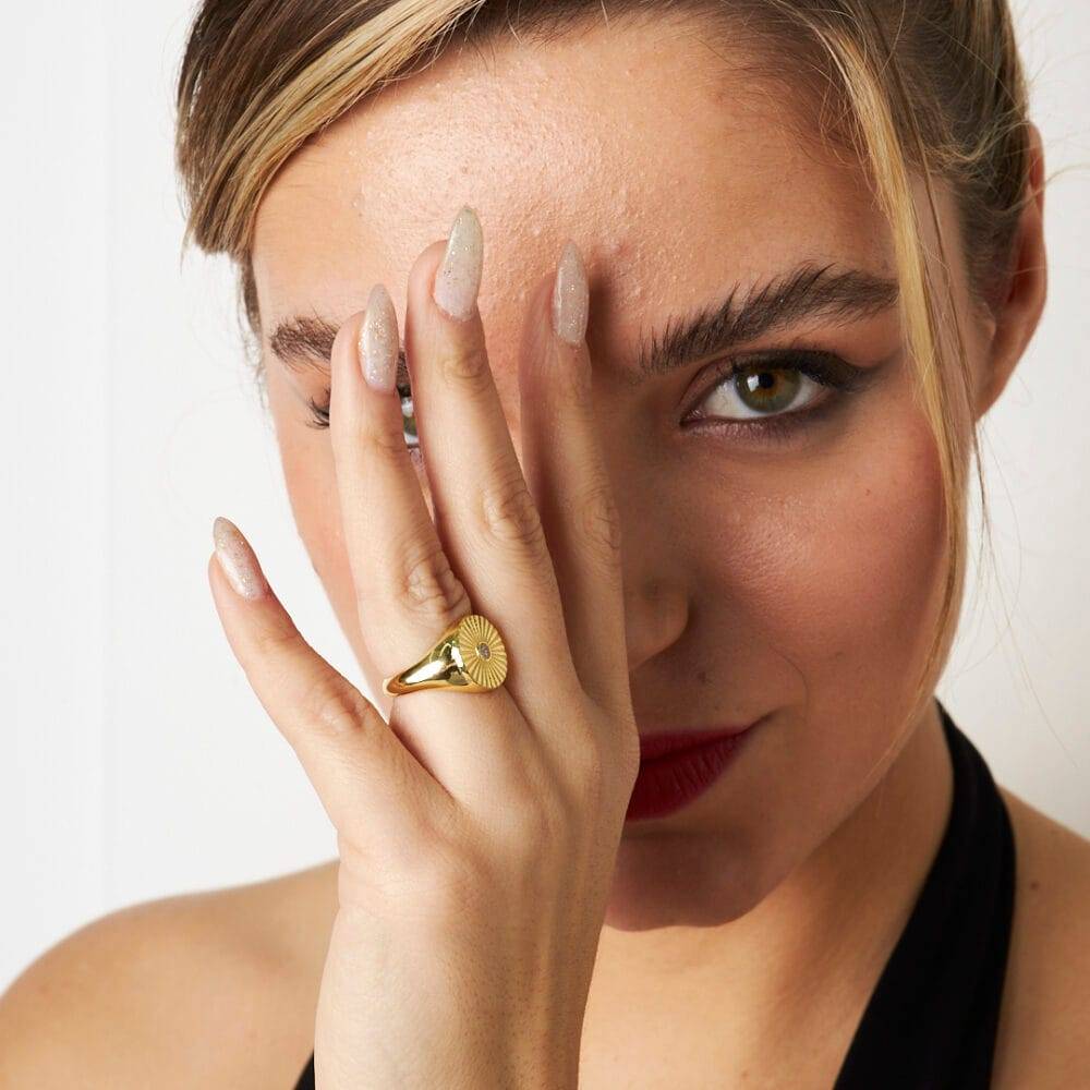 Noéva Yüzük