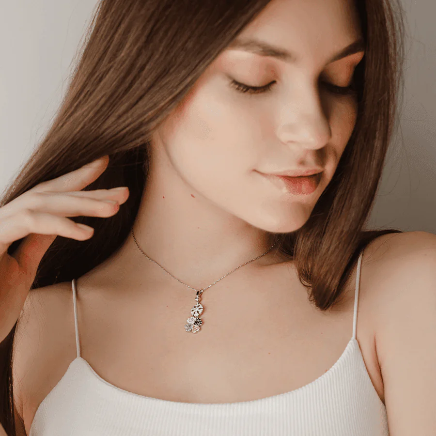 Taşlı Yonca Kolye