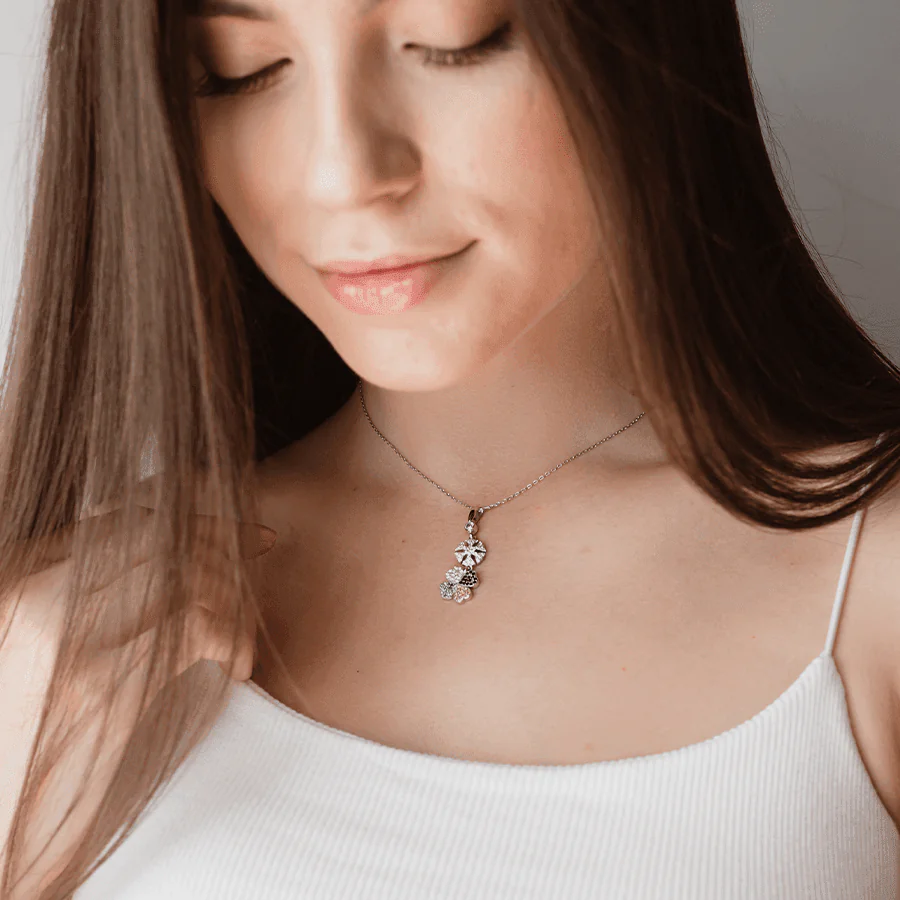 Taşlı Yonca Kolye