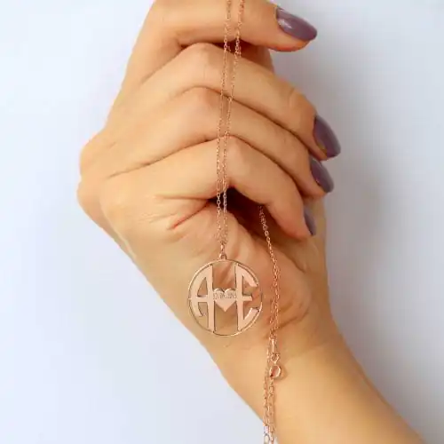 Monogram Harf Kolye