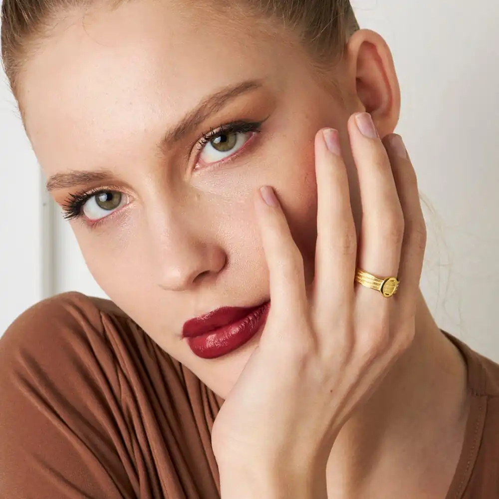 Louise Yüzük